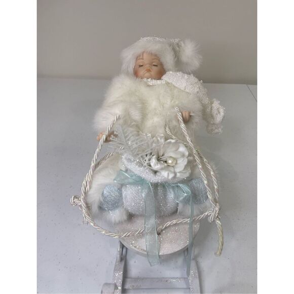 Heritage Signature Collection Winter Baby #80015 - Picture 2 of 9